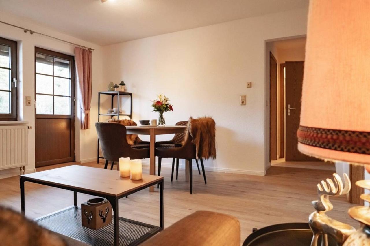 Das Waldseechalet Maerchenhafter Waldseeblick - Moderne Wohnung Mit Infrarotsauna ฮาสเซลเฟลเดอ ภายนอก รูปภาพ
