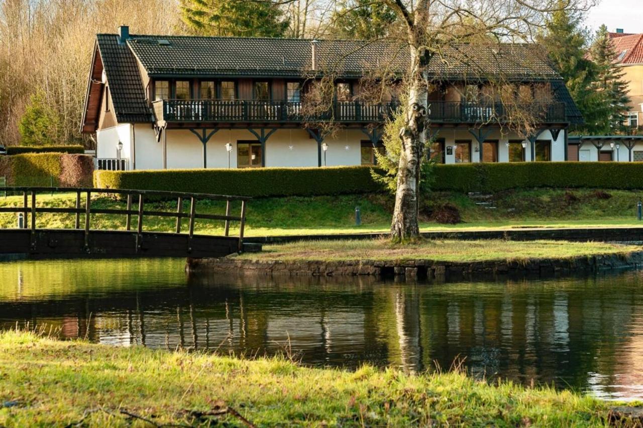 Das Waldseechalet Maerchenhafter Waldseeblick - Moderne Wohnung Mit Infrarotsauna ฮาสเซลเฟลเดอ ภายนอก รูปภาพ