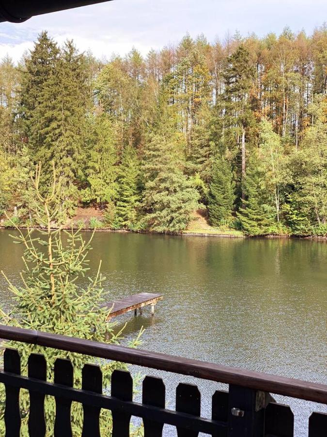 Das Waldseechalet Maerchenhafter Waldseeblick - Moderne Wohnung Mit Infrarotsauna ฮาสเซลเฟลเดอ ภายนอก รูปภาพ
